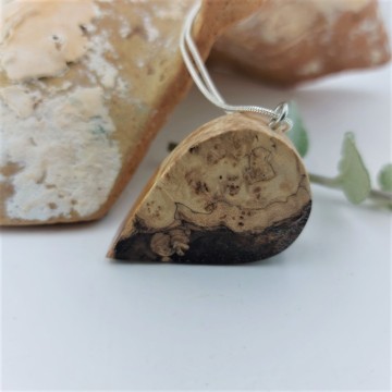 warrig hout hanger.jpg