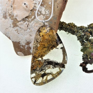 korstmos ketting.jpg