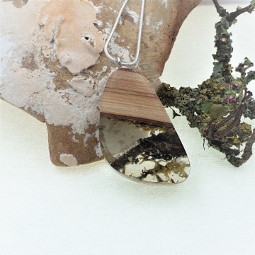 hand gemaakte botanische ketting.jpg