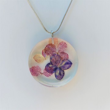 handgemaakte sieraden.jpg