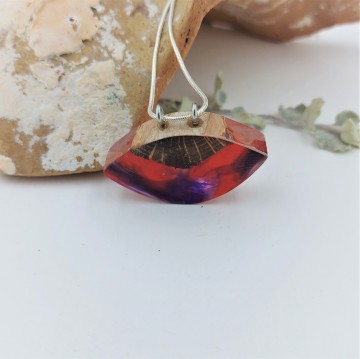 hand gemaakte sieraden.jpg