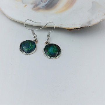 epoxy oorbellen zee grien.jpg