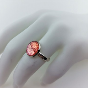 ring met bladnerf in hars