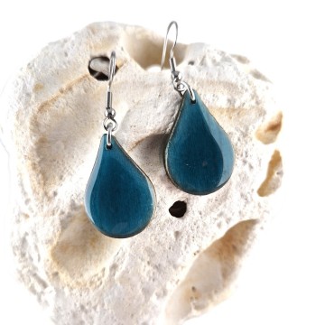 Turquoise oorbellen met haak