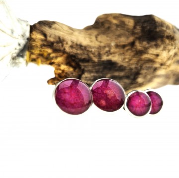 Pink oorstekers met epoxy