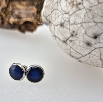 Blauwe hars oor knopjes