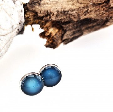 Handgemaakte epoxy oorbellen met pin