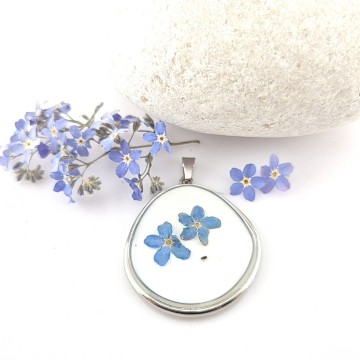 Hanger met blauwe vergeet mij nietjes