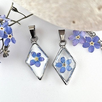 duurzaam handgemaakt herinneringssieraad met bloemen