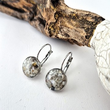 RVS oorbellen met epoxy hars en natuurlijke materialen