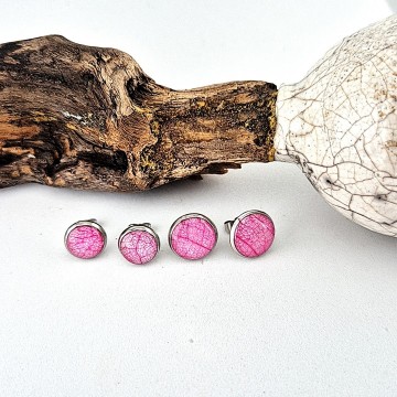 Ronde cabochon oorbellen met roze bladnerf