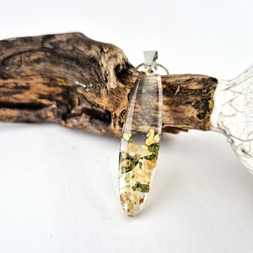 Ovale hanger van Epoxy met Bloemen fragmenten