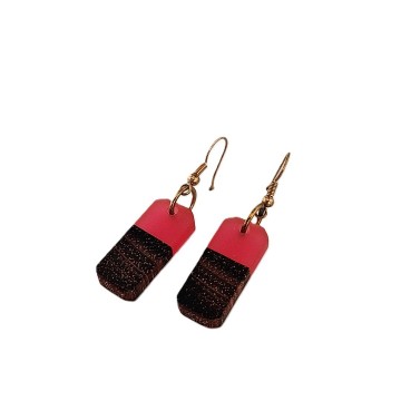 Roze epoxy hout oorbellen